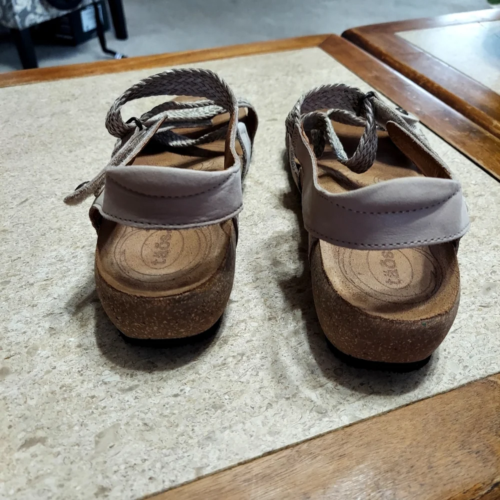 Taos Trulie Women’s Beige Braided Comfort Sandals - Picture 4 of 8